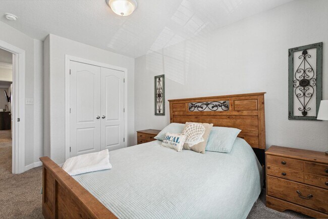 Building Photo - Oceana Area