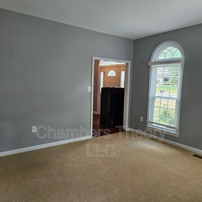 Building Photo - 8315 Argent Cir