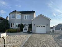 Building Photo - 1877 Compass Ct