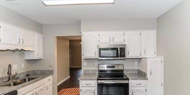 Building Photo - 8450 Kimberly Rose Dr