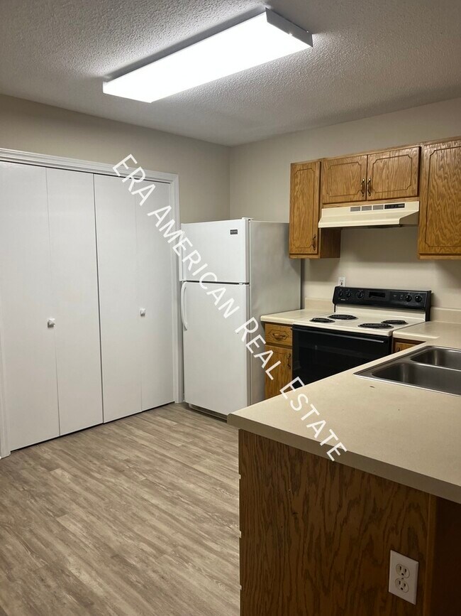 Building Photo - 122 Patton St