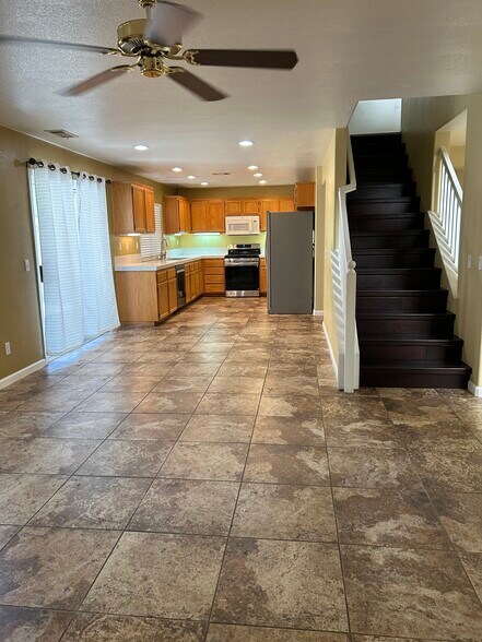 All new Kitchen Appliances, including Dishwasher - 4889 Wheelhouse Dr