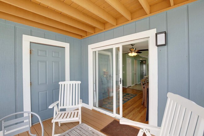 Building Photo - 608 Carolina Beach Ave S