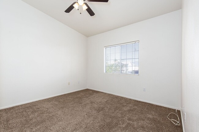 Building Photo - Upstairs 2 br unit in gated community with pool/spa/bbq area