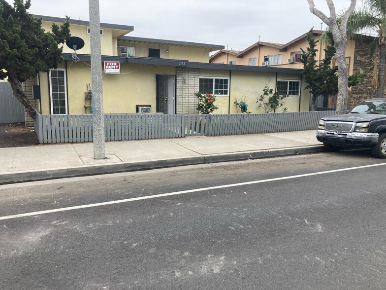 Primary Photo - 2152 W Alameda Ave