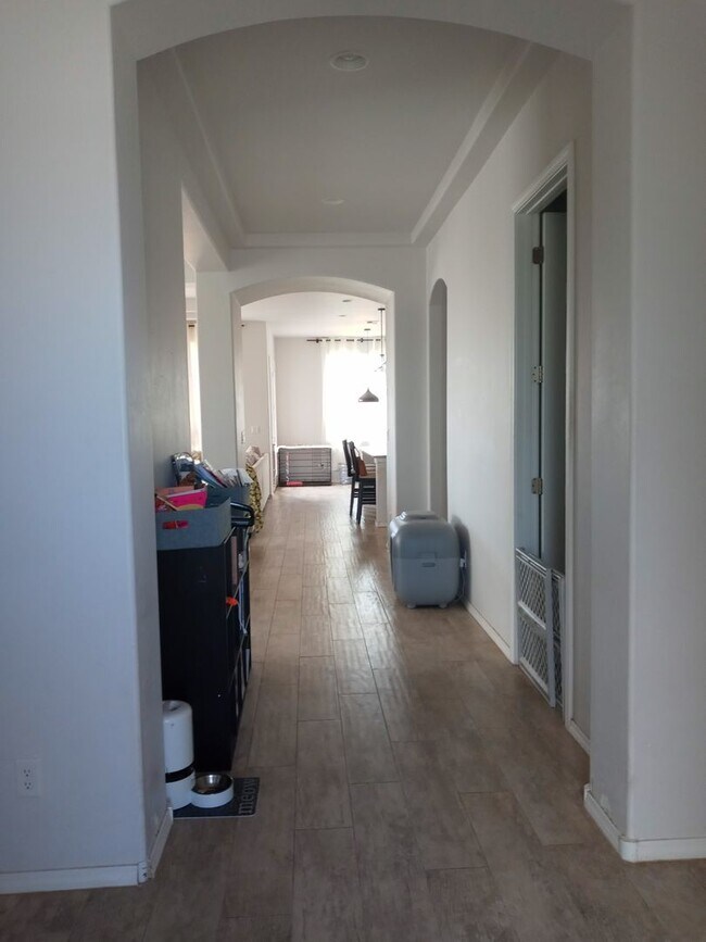 Building Photo - FOUR BEDROOM-SINGLE STORY-RIO RANCHO