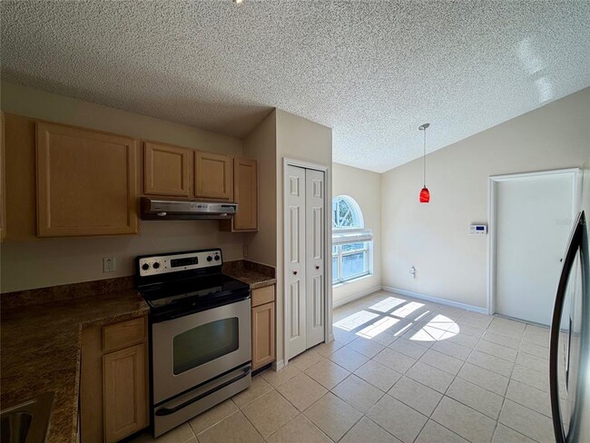 Building Photo - 809 Brightview Dr