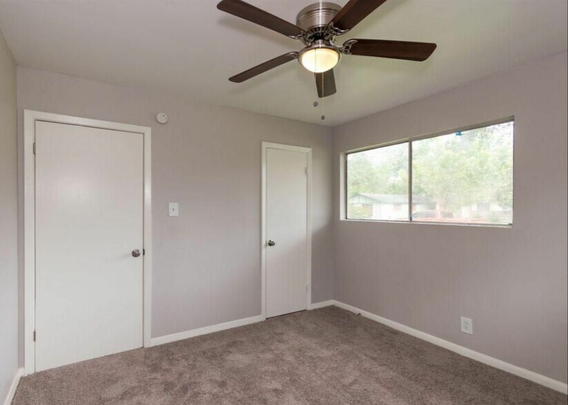 Building Photo - 3633 Bowling Ln