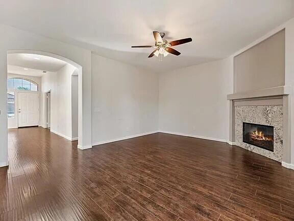 Building Photo - 44800 Calle Santa Barbara