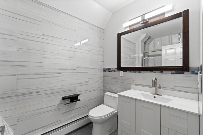 Building Photo - 232 1st St