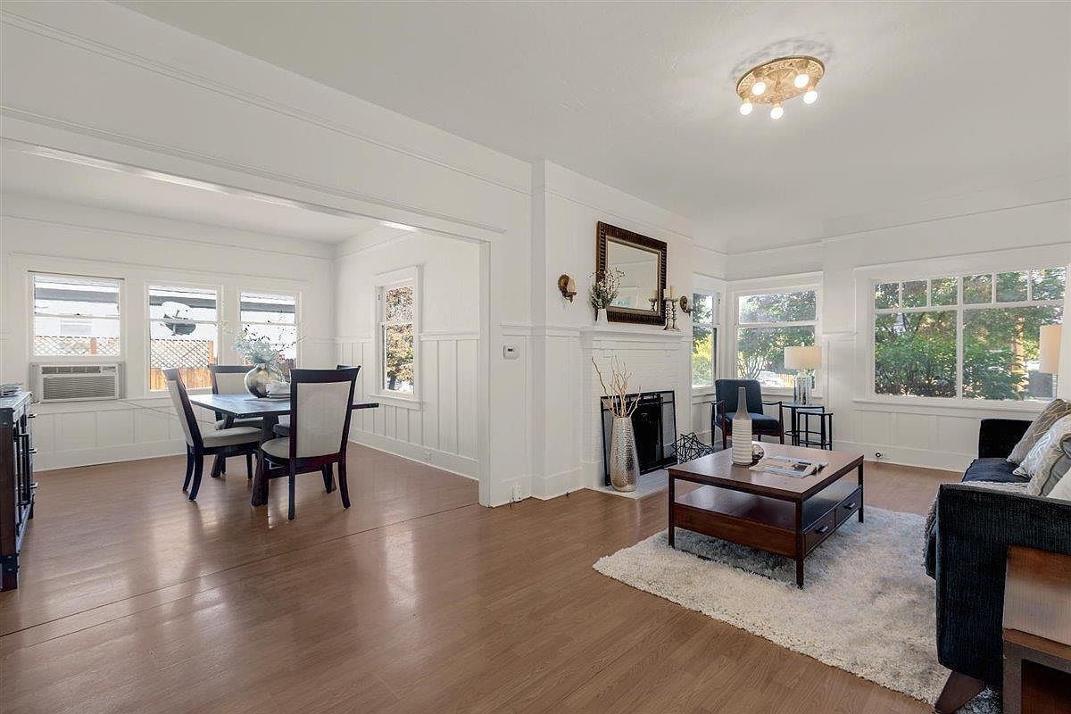 Building Photo - 7831 Eigleberry St