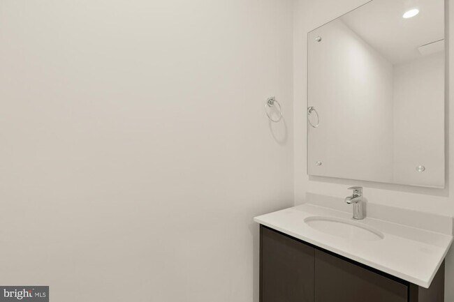 Building Photo - 2607 1st St NW