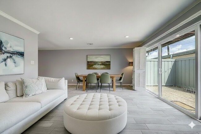 Building Photo - 6307 Del Monte Dr