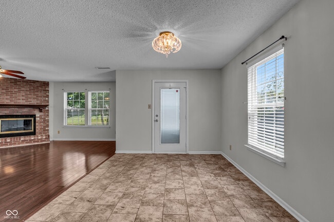 Building Photo - 10187 Hatherley Way