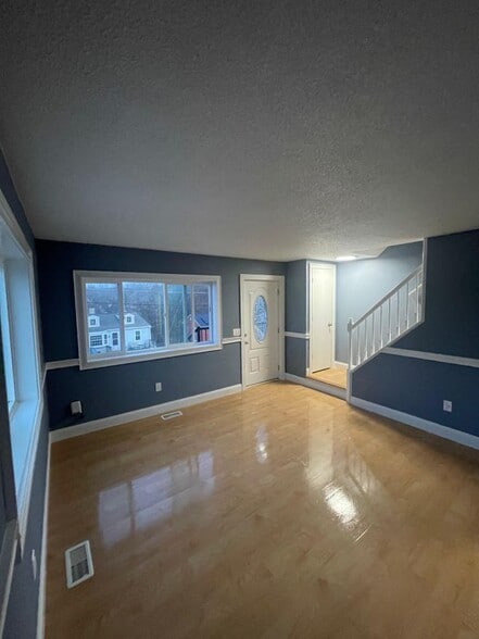 Building Photo - 47 Merrimac St