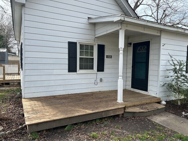 Building Photo - Cozy 2-Bedroom Home for Rent in Gaffney, SC