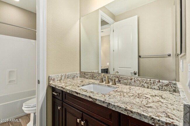 Building Photo - 4322 S Gardenia Dr