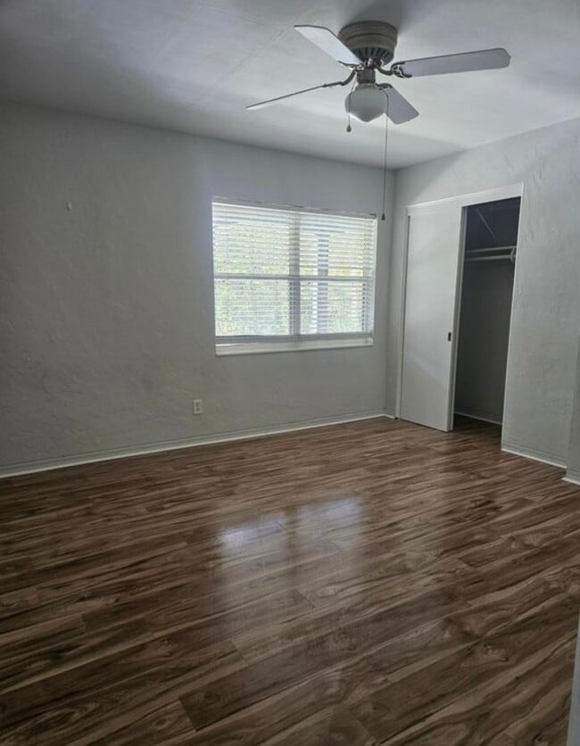 Building Photo - 5514 11th Ave S