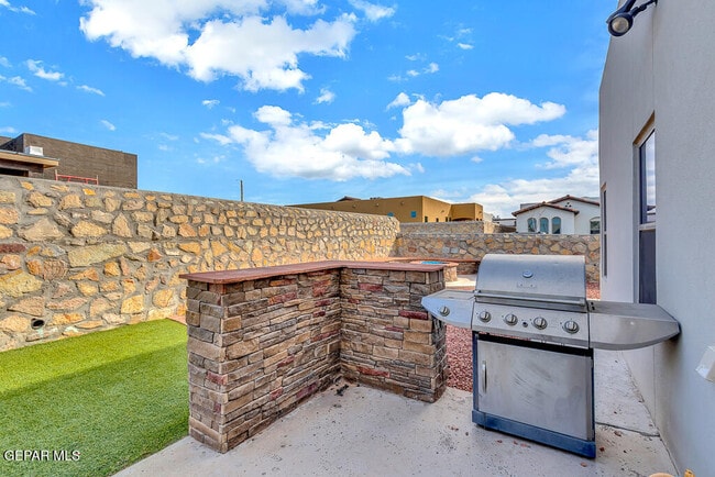 Building Photo - 12165 Dome Ct