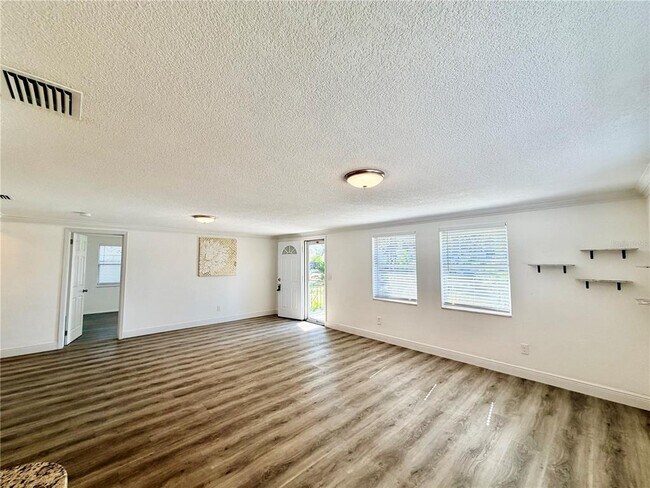 Building Photo - 3295 Adrian Ave