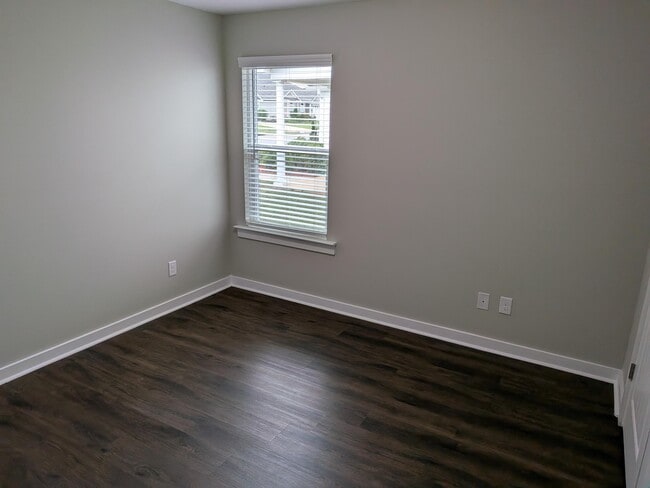 Building Photo - 414 Lybrand St