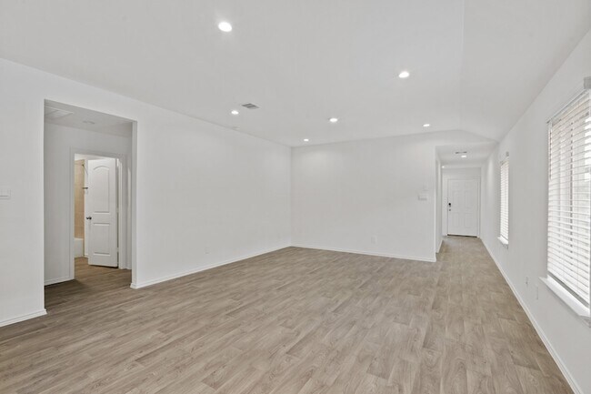 Building Photo - 5475 Creekstone Rise Ln