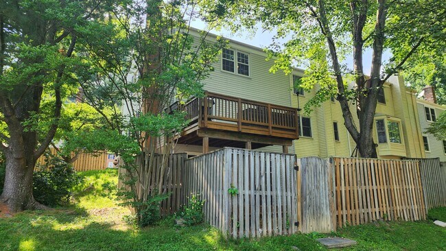 Building Photo - 2927 Amberleigh Way