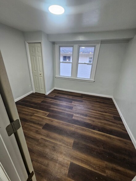 Building Photo - 5171 Charles St