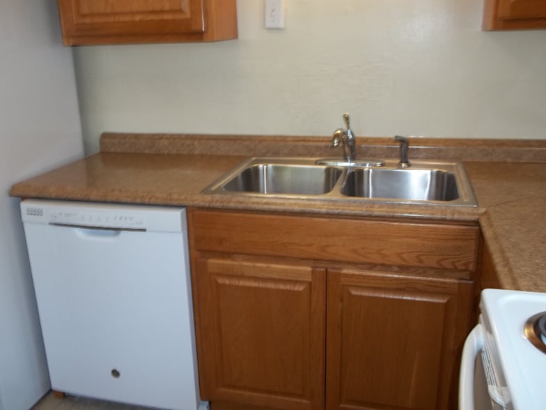 Building Photo - 410 E Kentucky Ave