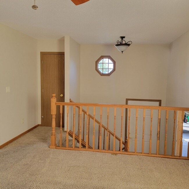 Building Photo - 3 BED | 2 BATH | SPLIT-FOYER HOME | RAPID ...