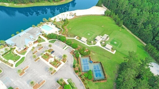 Building Photo - 652 Ocean Hammock Lp