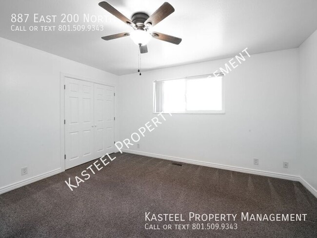 Building Photo - 887 E 200 N