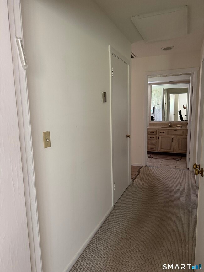 Building Photo - 491 Unit B Heritage Vlg