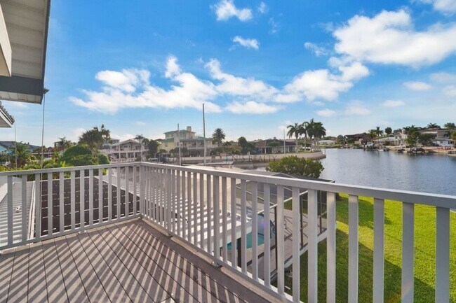 Building Photo - 5060 Porpoise Pl