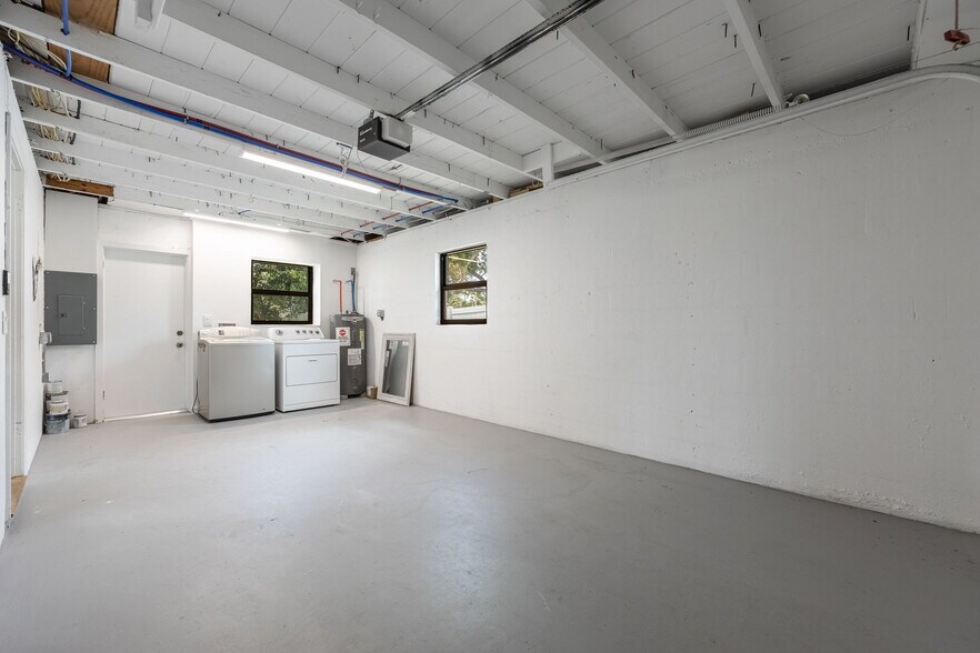 Building Photo - 1442 Olmeda Way
