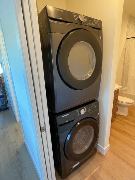 Building Photo - 5043 Sawtelle Blvd