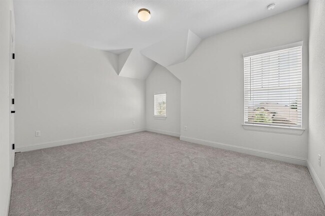 Building Photo - 508 Pinnacle View Dr