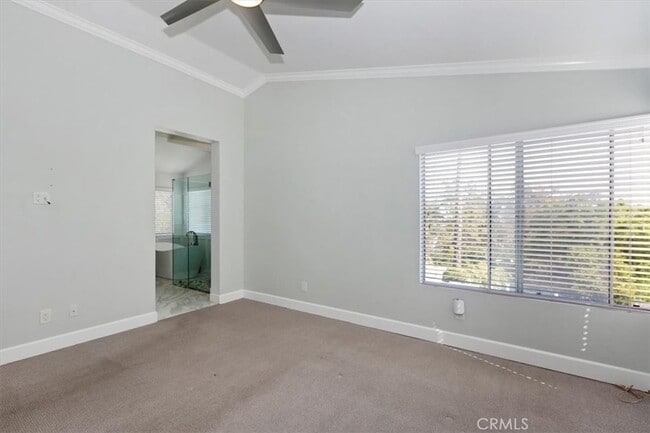 Building Photo - 2446 Cll Bienvenida