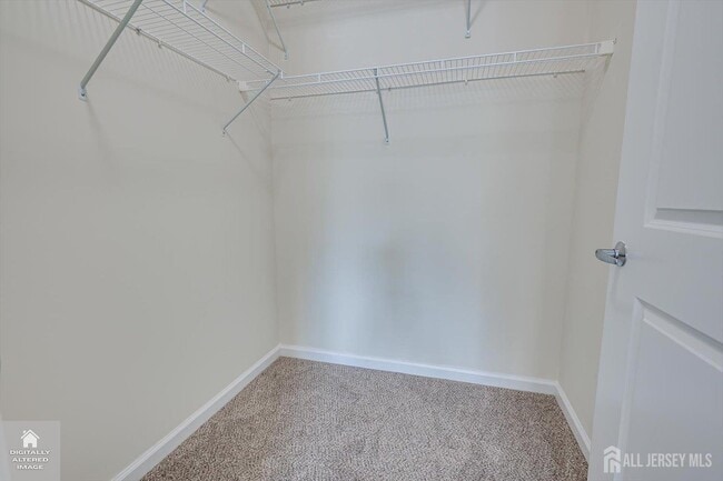 Building Photo - 712 Strassle Wy