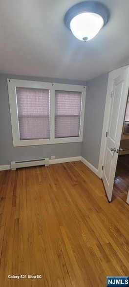 Building Photo - 115 River Rd