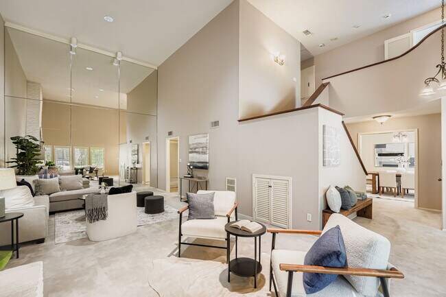 Building Photo - Spacious 3-Bed Townhome in Northwest Hills – Over 3,200 Sq Ft with Courtyard & 2-Car Garage