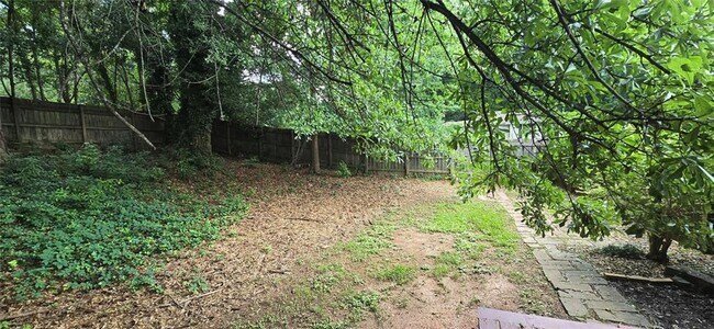 Building Photo - 2902 Highbrook Ct