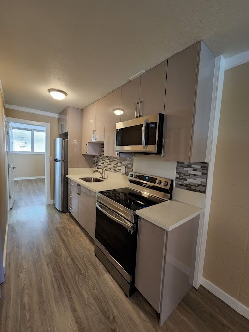 Building Photo - 425 Ena Rd