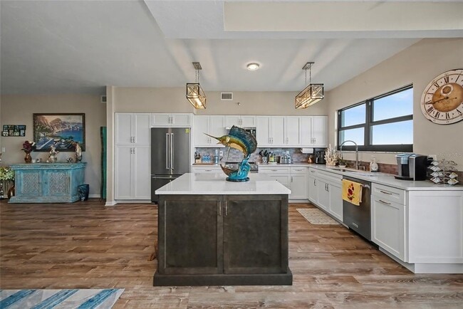 Building Photo - 5408 Eagles Point Cir