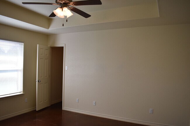 Building Photo - 205 Coby Dr