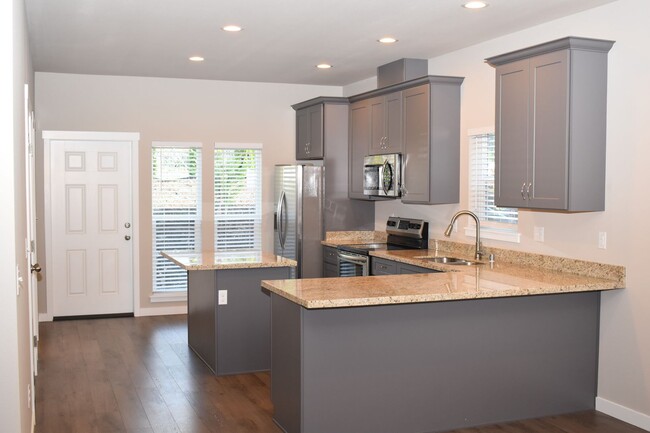 Building Photo - 4 Bedroom 2.5  Bath Home Built in 2018 in ...