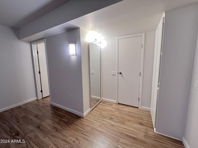 Building Photo - 9815 W Lancaster Dr