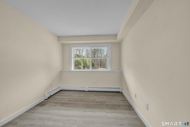 Building Photo - 113 Park Ave