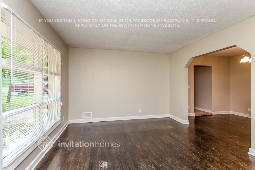 Building Photo - 2751 Flagstone Dr SE
