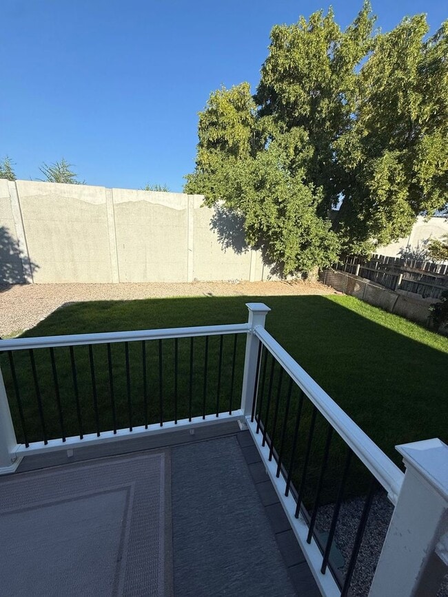 Building Photo - Beautiful four bedroom two bathroom home!